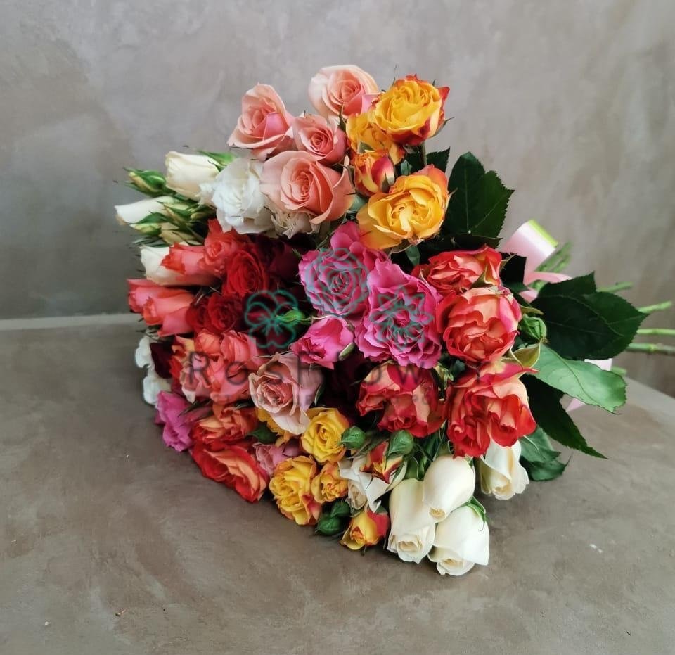 Букет цветов из: Розы в Старомарьевке