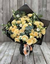 Букет цветов из:  Розы и Лизиантусы #REPLACE_PRED# Старомарьевке