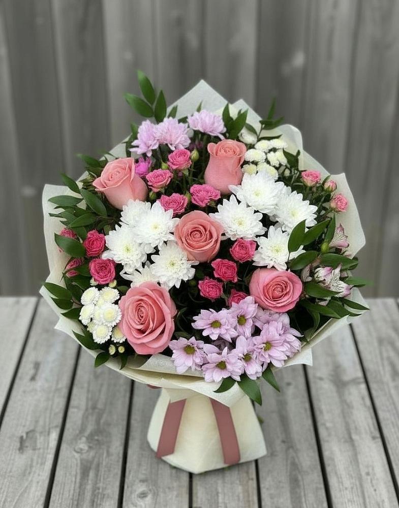 Букет цветов из: Альстромерии, Гвоздики, Розы и Хризантемы в Старомарьевке