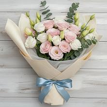 Букет цветов из:  Лизиантусы в Старомарьевке