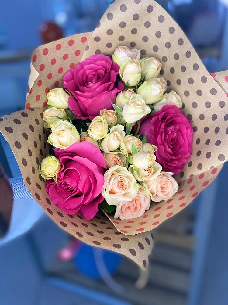 Букет цветов из: Розы в Старомарьевке