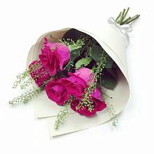 Букет цветов из:  Розы в Старомарьевке