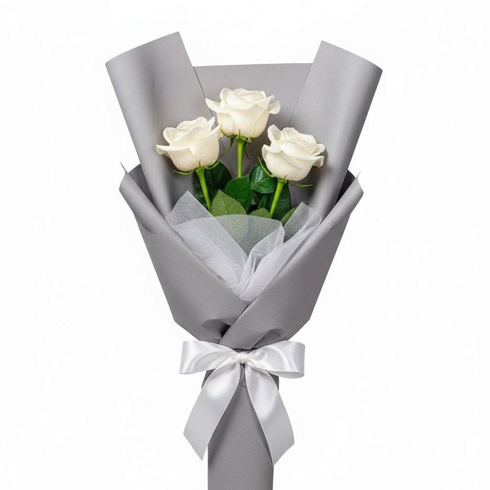 Букет 3 белые розы в Старомарьевке