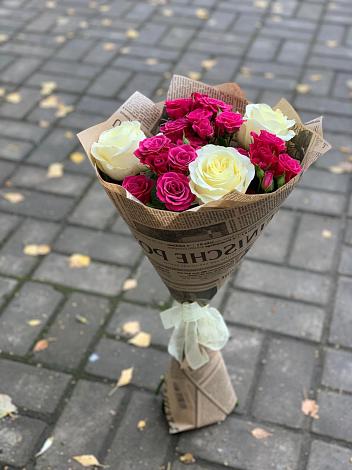 Букет цветов из: Розы в Старомарьевке