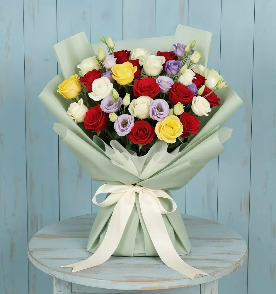 Букет цветов из: Розы в Старомарьевке