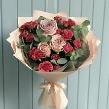Букет цветов из:  Гвоздики и Розы в Старомарьевке