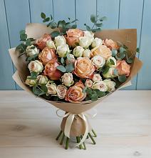 Букет цветов из:  Альстромерии и Розы в Старомарьевке