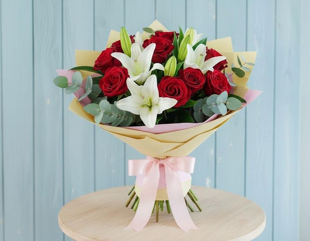 Букет цветов из: Лилии и Розы в Старомарьевке